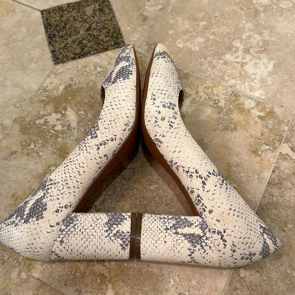 COLE HANN BLOCK HEELS 3.25 INCH FAUX SNAKE SHOE